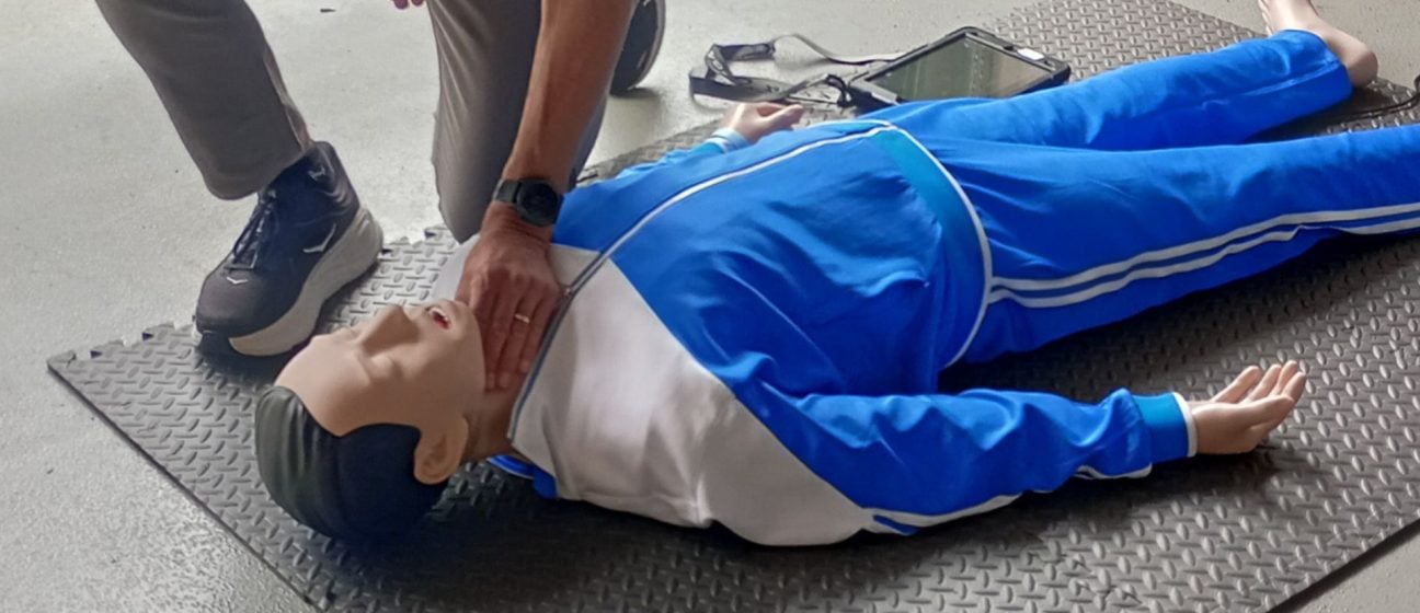 Participant checking pulse at the IMPACT bystander research day