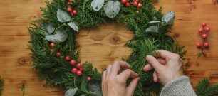 Wreathmaking workshop with Devon Air Ambulance